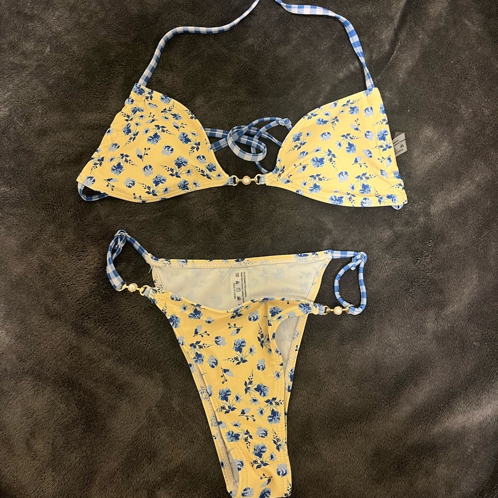 bikini bundle - Picture 3 of 6